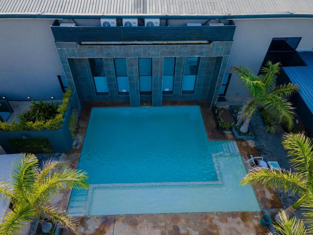 Pool Image